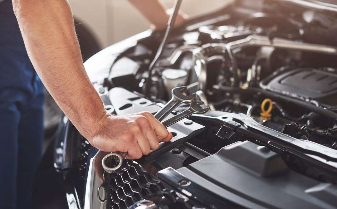 Engine repair service